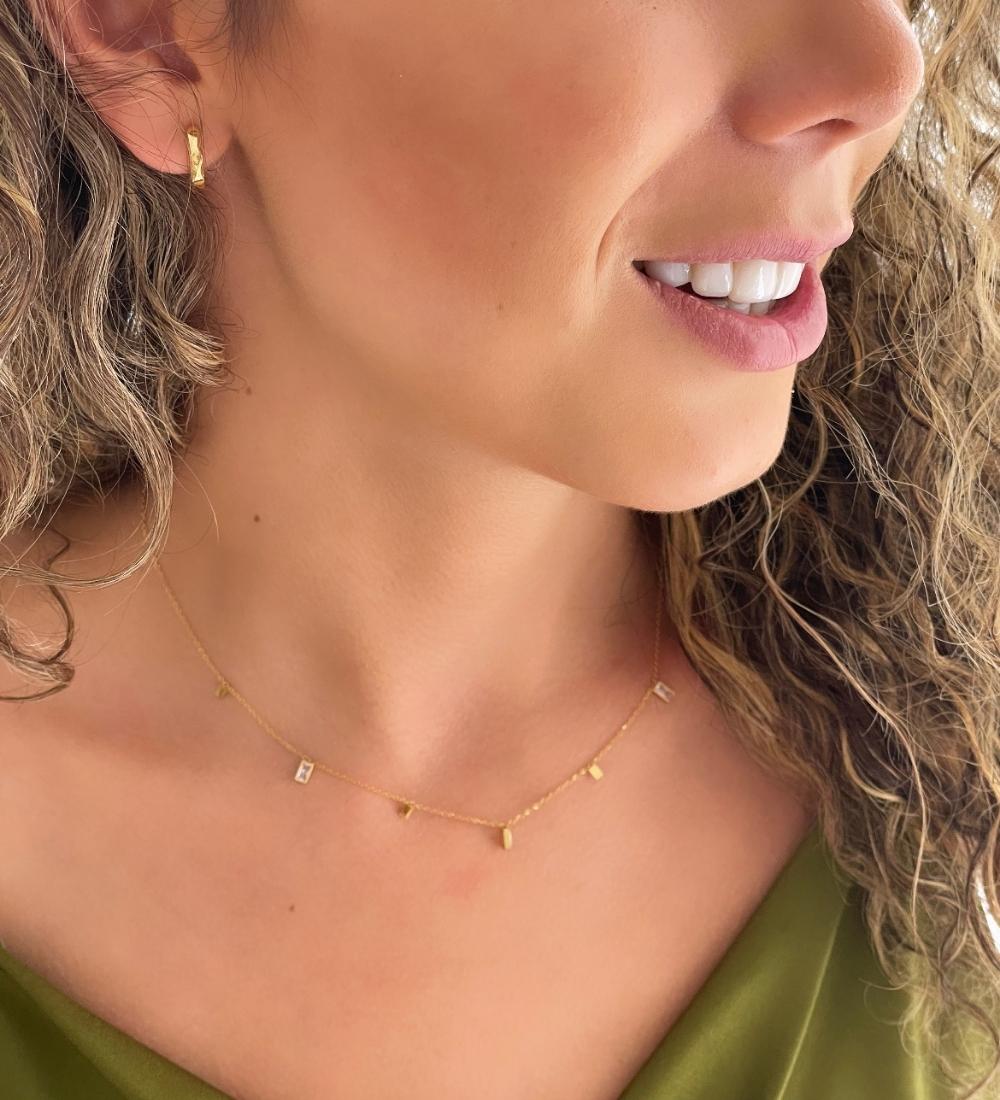 GOLDEN KISSES