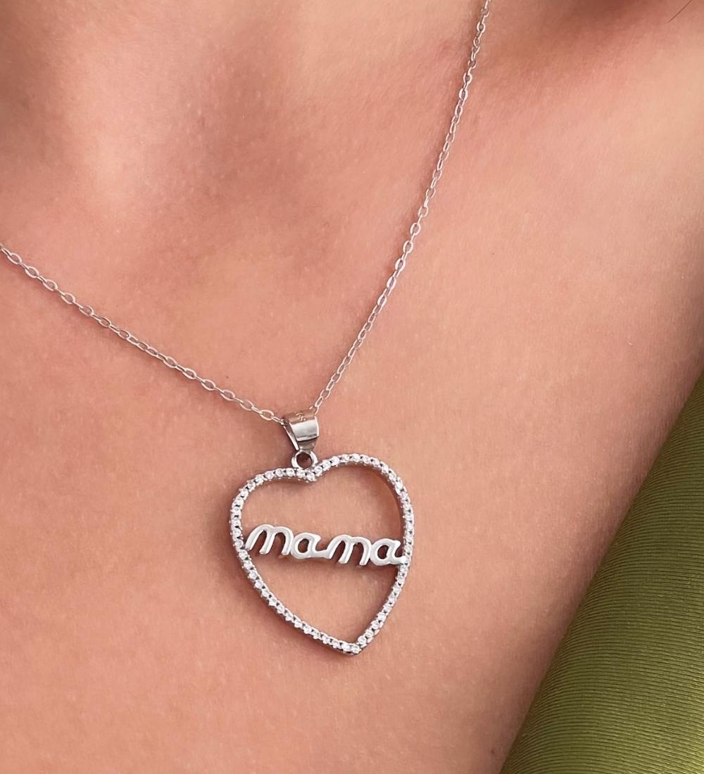 MAMÁ